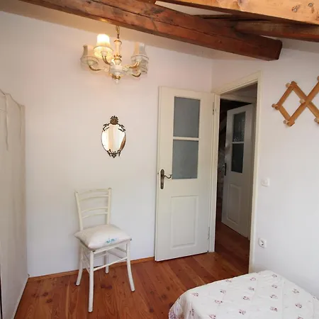 Apartment Authentic Kruzna *