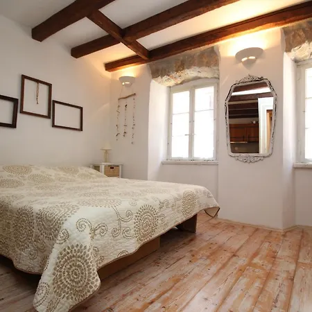 Apartment Authentic Kruzna