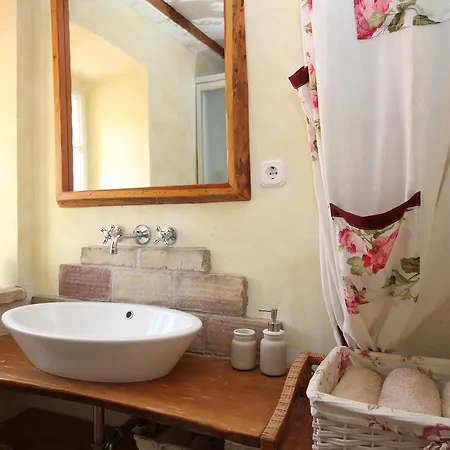 Authentic Kruzna Apartment *