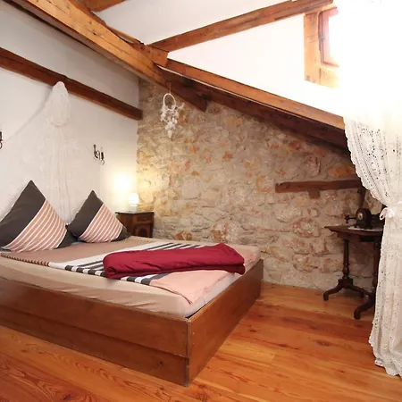 Authentic Kruzna Apartment