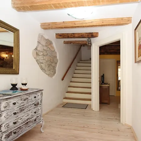 Authentic Kruzna Apartment *