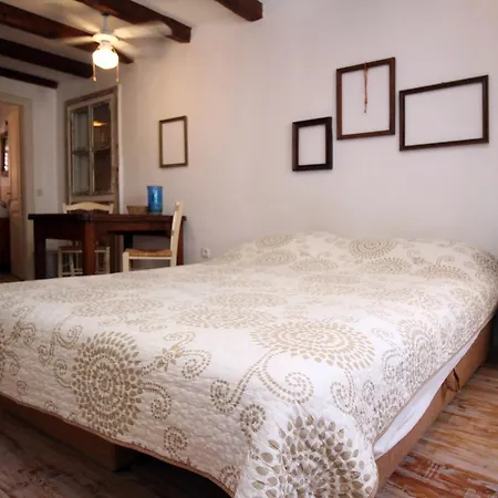 Apartment Authentic Kruzna *