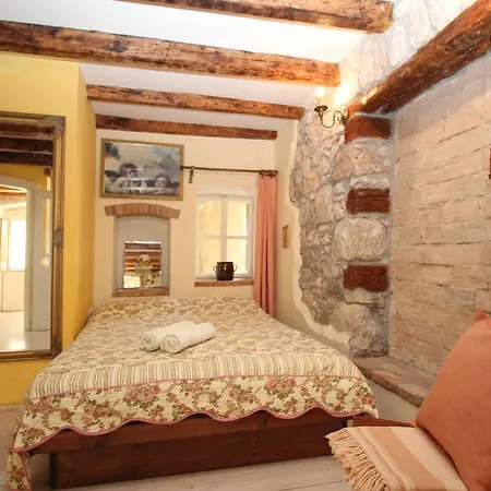 Authentic Kruzna Apartment